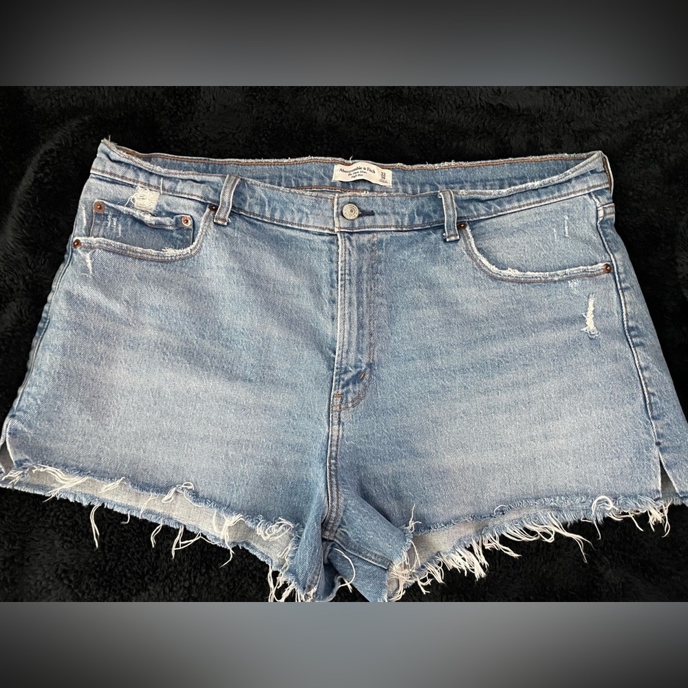 Abercrombie & Fitch /Mom short High Rise shorts